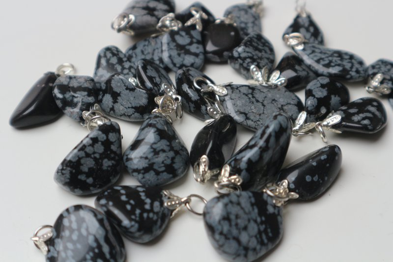 Pendentif obsidienne flocon de neige