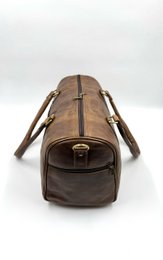 Handgefertigte Reisetasche aus braunem Leder – Artisan 42 cm „City-Lite“ Weekender und kompakte Unisex-Reisetasche