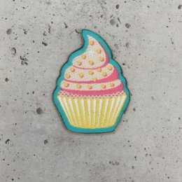 cupcake med klistermærke