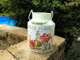Fleur milk can