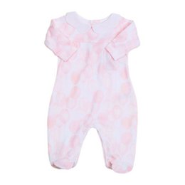  Pink balloon print pajama romper, long sleeves, soft cotton baby sleepwear with playful balloon pattern design.