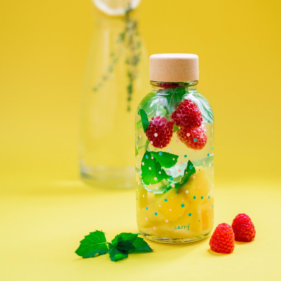 FLYING CIRCLES 0.4 l glass bottle