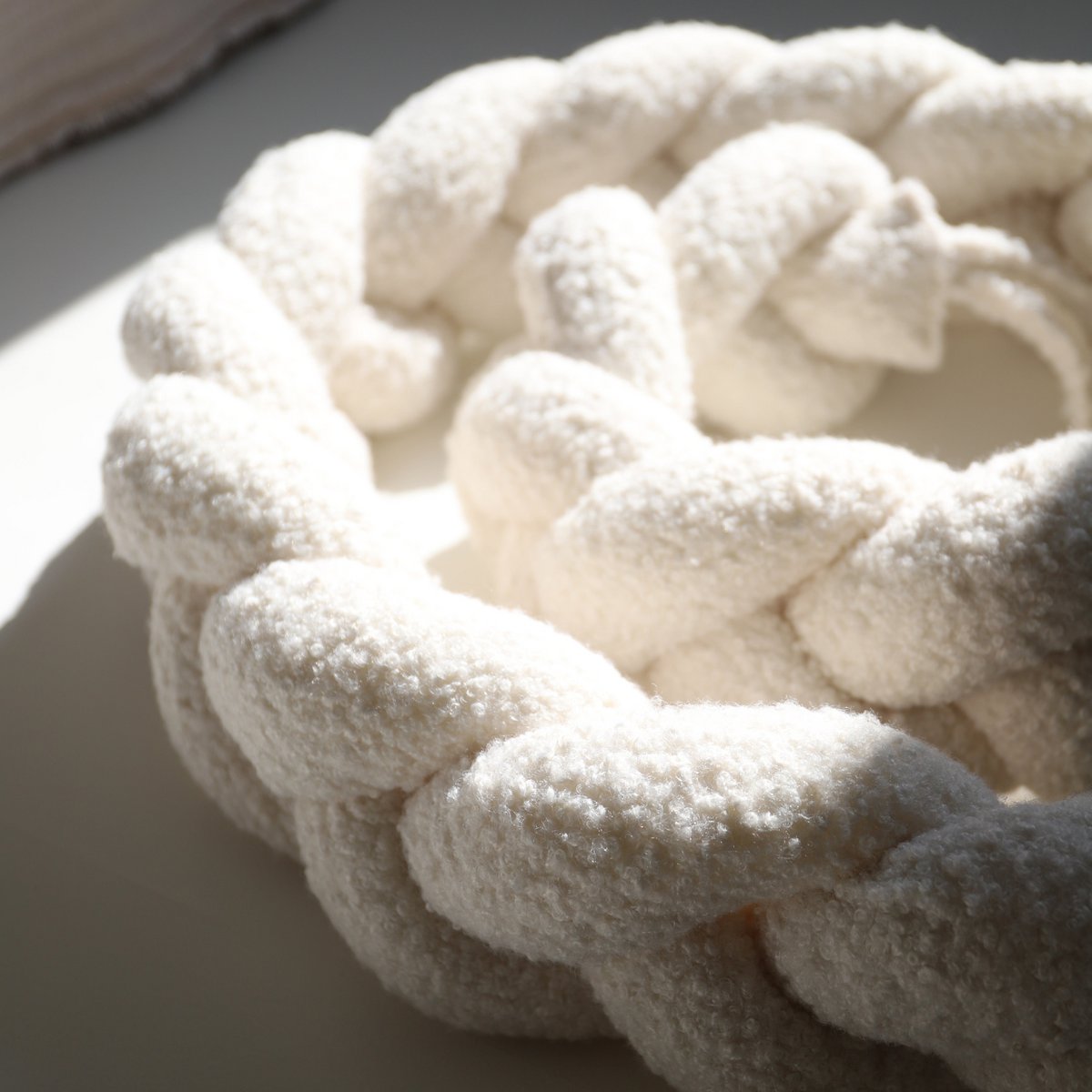 NouBy Creme geflochtene Betttour 3 Sders Bouclette