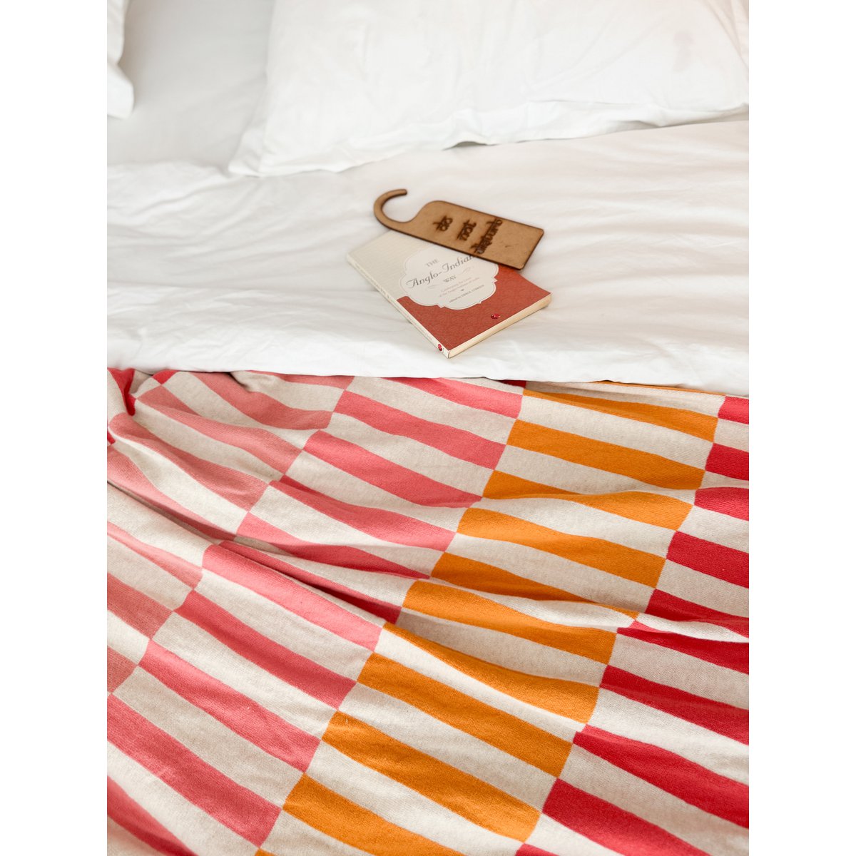 Mojo Pink Jacquard Throw – Blødt børstet bomuld
