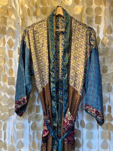 Seiden-Patchwork-Kimono-Robe – Rot-Blau