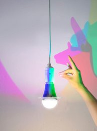 Lampadina CMYK 1: elimina le ombre colorate