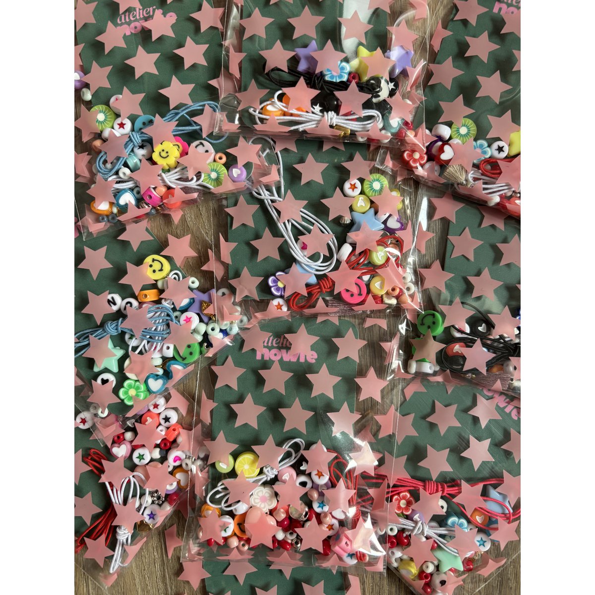DIY package: making bracelets