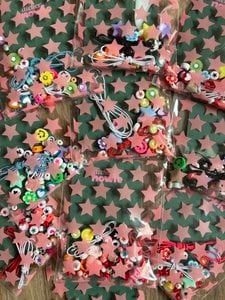 DIY pakketje: armbandjes maken