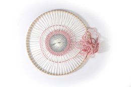 ROUNDED WEAVING LOOM IN WOOD  D285 + 1 REEL OF WHITE THREAD 40m + 3 REELS OF COLORED THREADS 5m