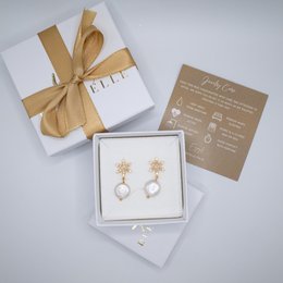 SNOW – Earrings with Zircons and Keshi Pearls