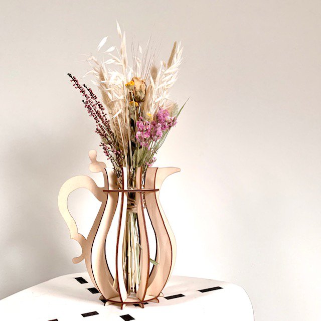 Vase H3 (h to the third)