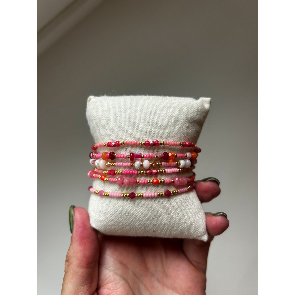 Handgemaakte armbandenset - pink02