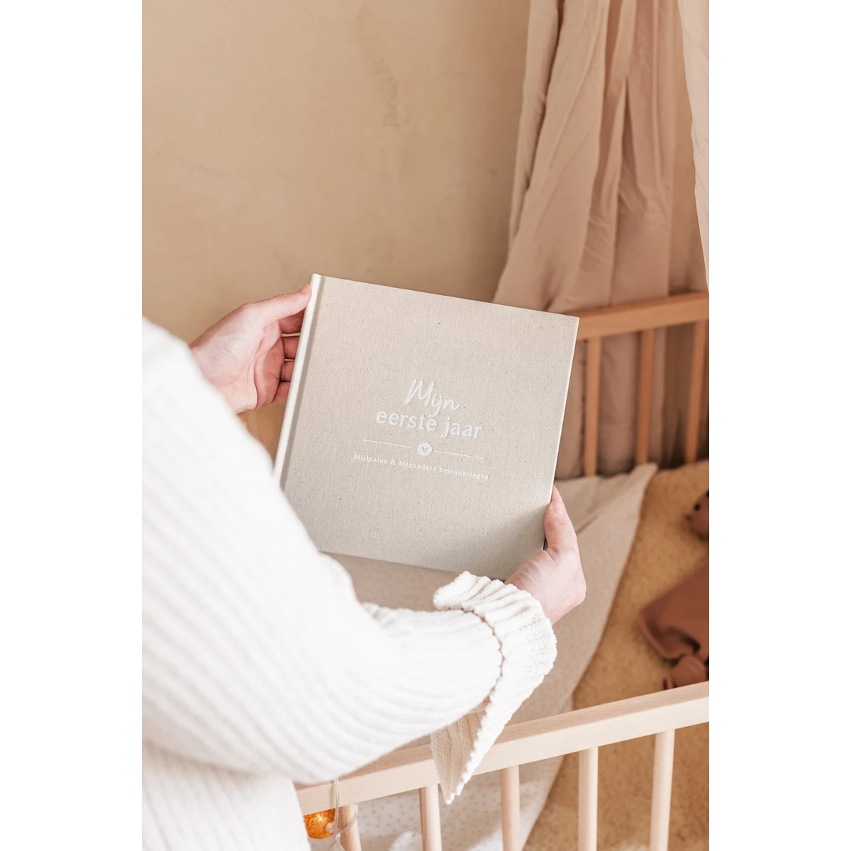 Fyllbooks Libro para bebé Mi primer año - Lino Beige