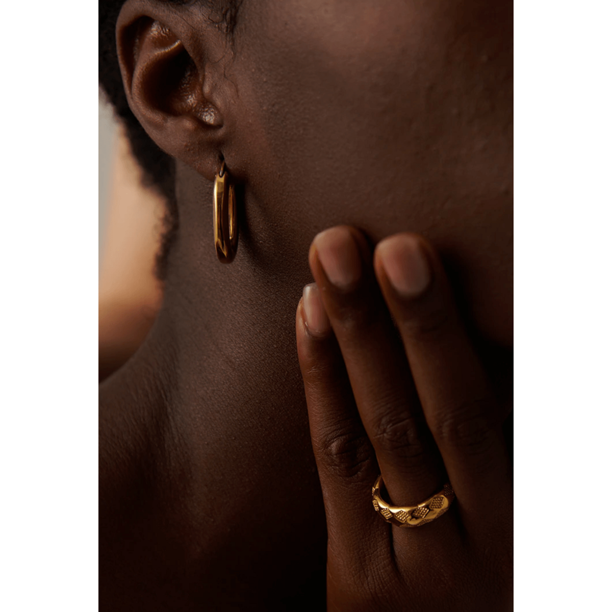 Mirabelle - Karo Dome Ring und Band