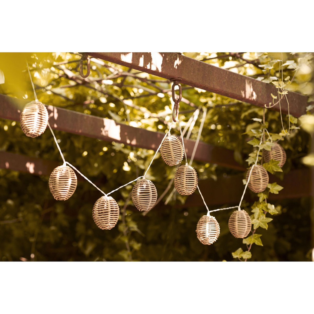 Lampa łańcuchowa LED Carlisle, polirattan/metal, naturalny/czarny
