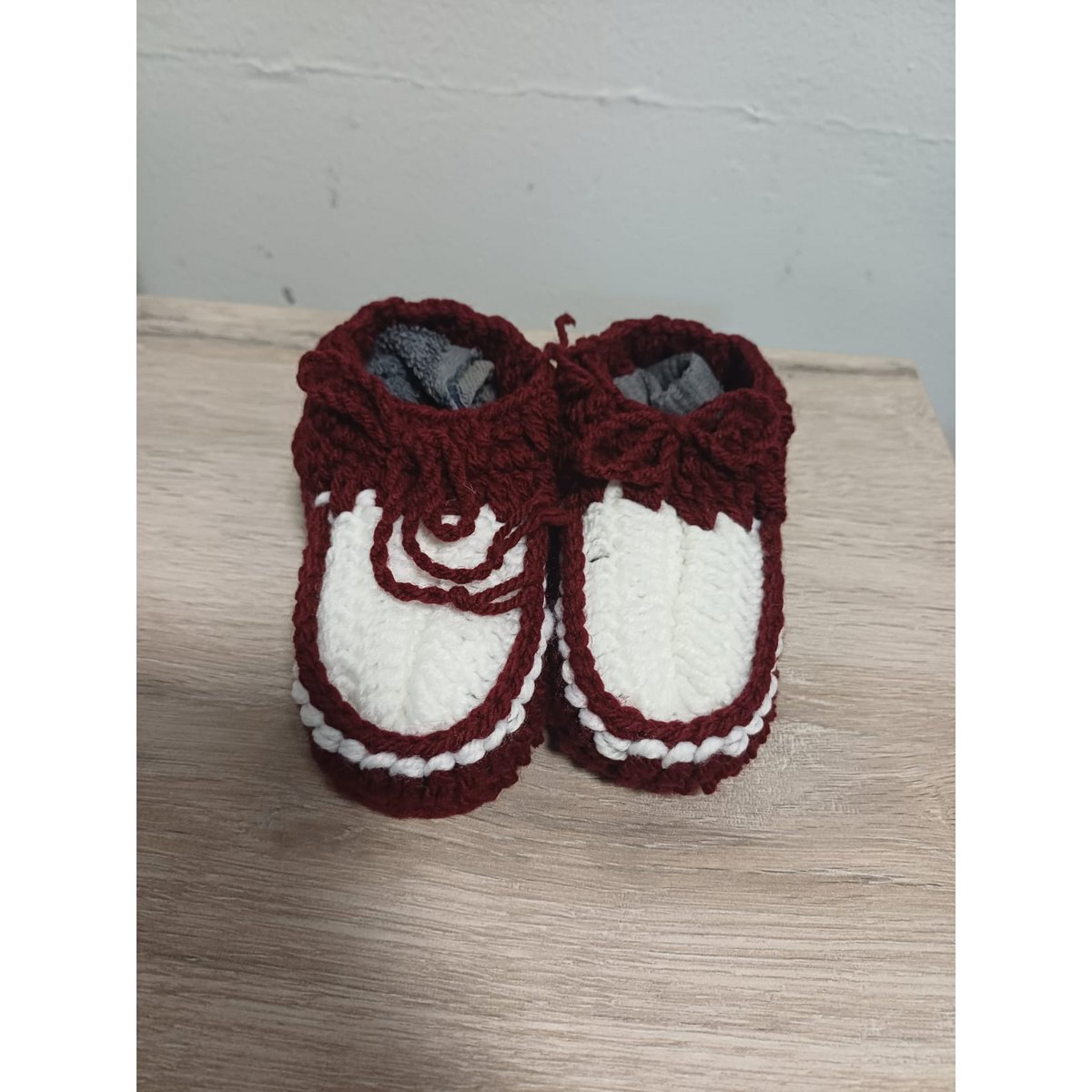 Handgehaakte Babyslofjes Classic Diep Rood- Uniek, Zacht & Hoge Kwaliteit
