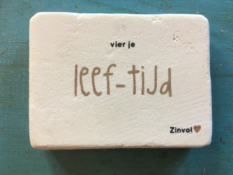 Aimants en pierre