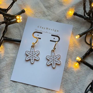 Children's earrings snowflake