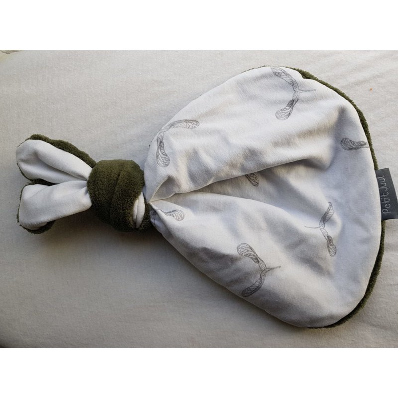 Button rabbit propeller teddy green