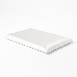 Soft, satin pillow cover in a rectangular shape. Available in sizes S and L.