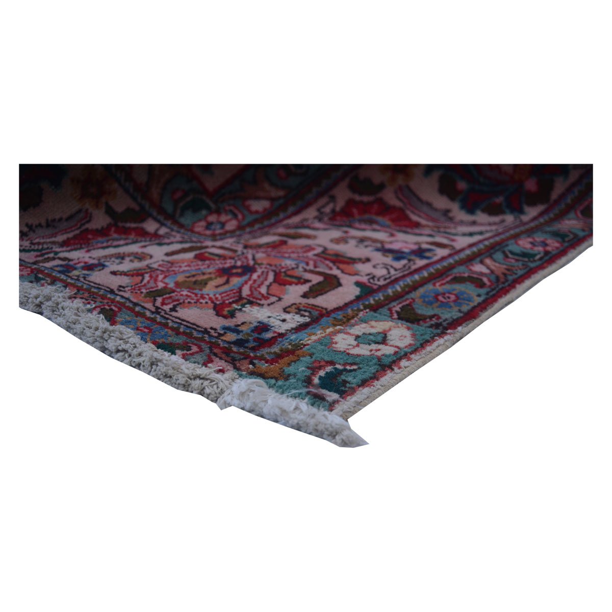 Tappeto orientale rosa vintage sovratinto