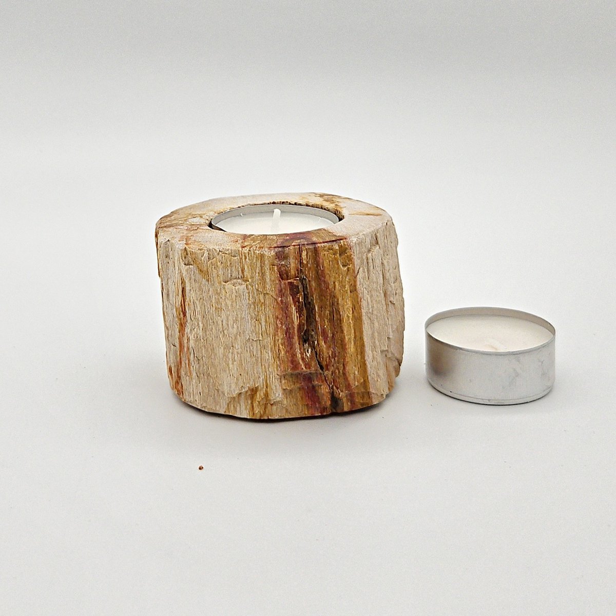 Portacandele in Legno Pietrificato – Oggetto Naturale Unico