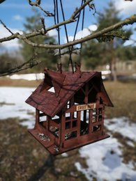 Vogelhäuschen, Vogelfutterhaus aus Holz zum Aufhängen