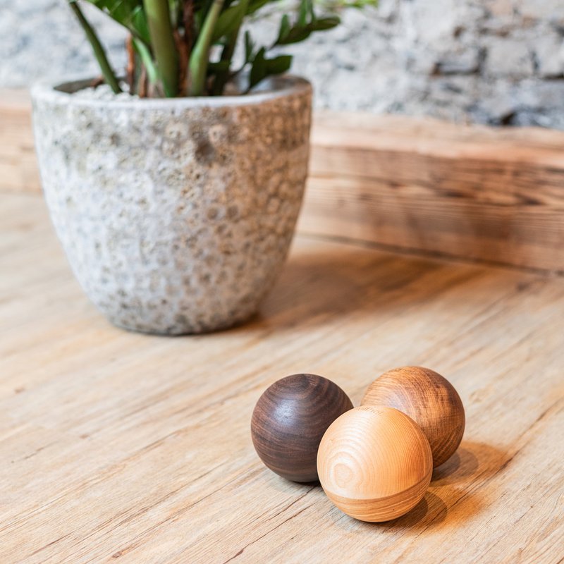 rolling wood ball 4cm