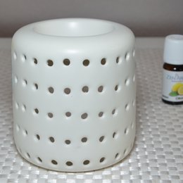 Quemador de Perfumes - Coliseo Blanco - Diseño y Forma Originales - Objeto Decorativo Aromaterapia - Portavelas Difusor de Aromas, Ceras Perfumadas
