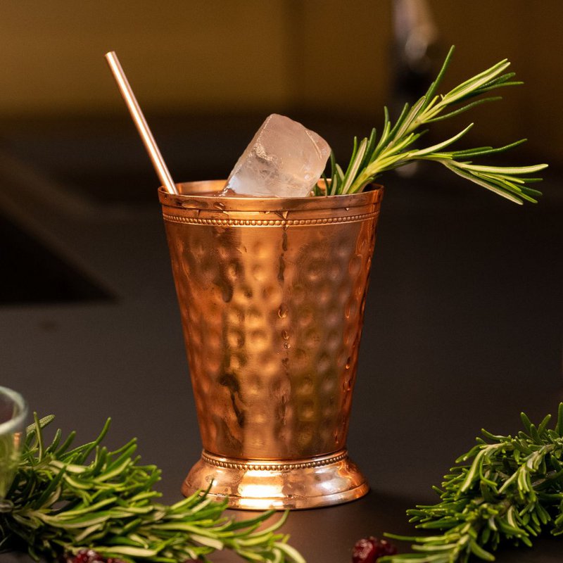 Kupferbecher-Set Caesar – 2x Cocktailbecher (gehämmert, römisch-geprägter Stil, 300 ml)