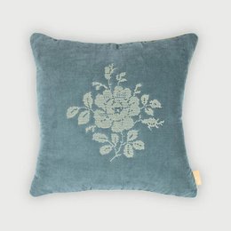 Kussenhoes | Camellia Teal Cross Stitch kussenhoes van Sanctuary Living
