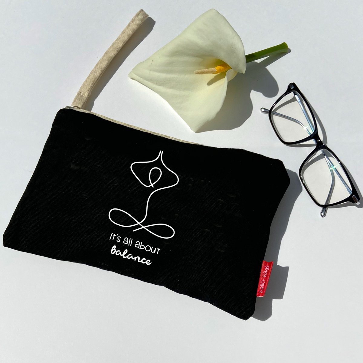 Handtaschen / Modellhandtaschen "It's all about balance"