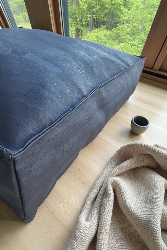 Majestætisk blå | Cork Collection | Puf & Gulvsæde