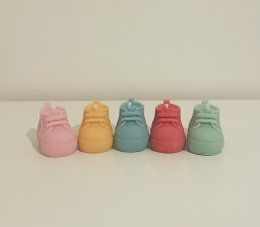 Von Hand gegossener Kerzen-Babyschuh
