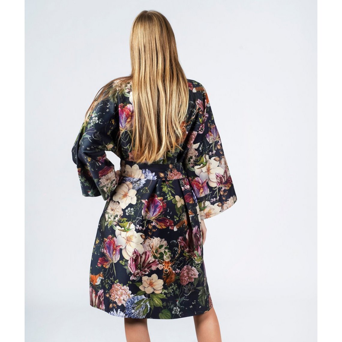 Bata Kimono Magic Garden Azul Oscuro