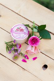 Rose eksfolierende sæbe med trææske 100g