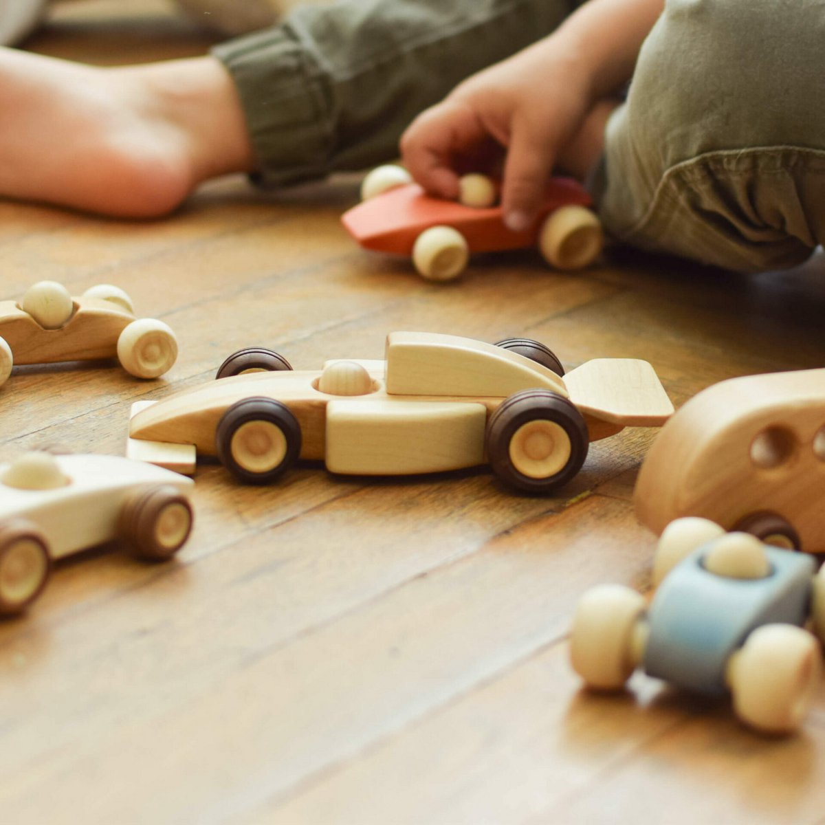 Wooden car F1 McLaren