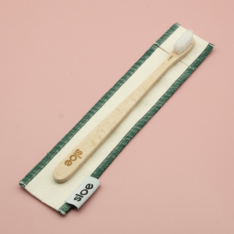 Brosse à dents en bois de Hêtre / Spazzolino da denti - Legno di faggio svizzero