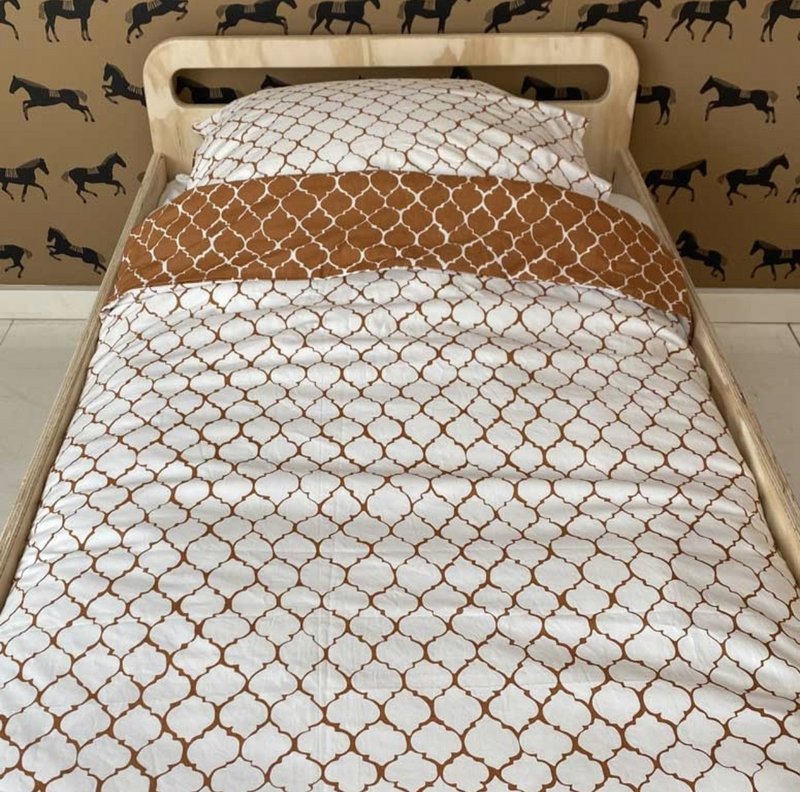 Tuck-Inn® duvet cover 140x200 (1-person) Once upon a dream Hazel brown