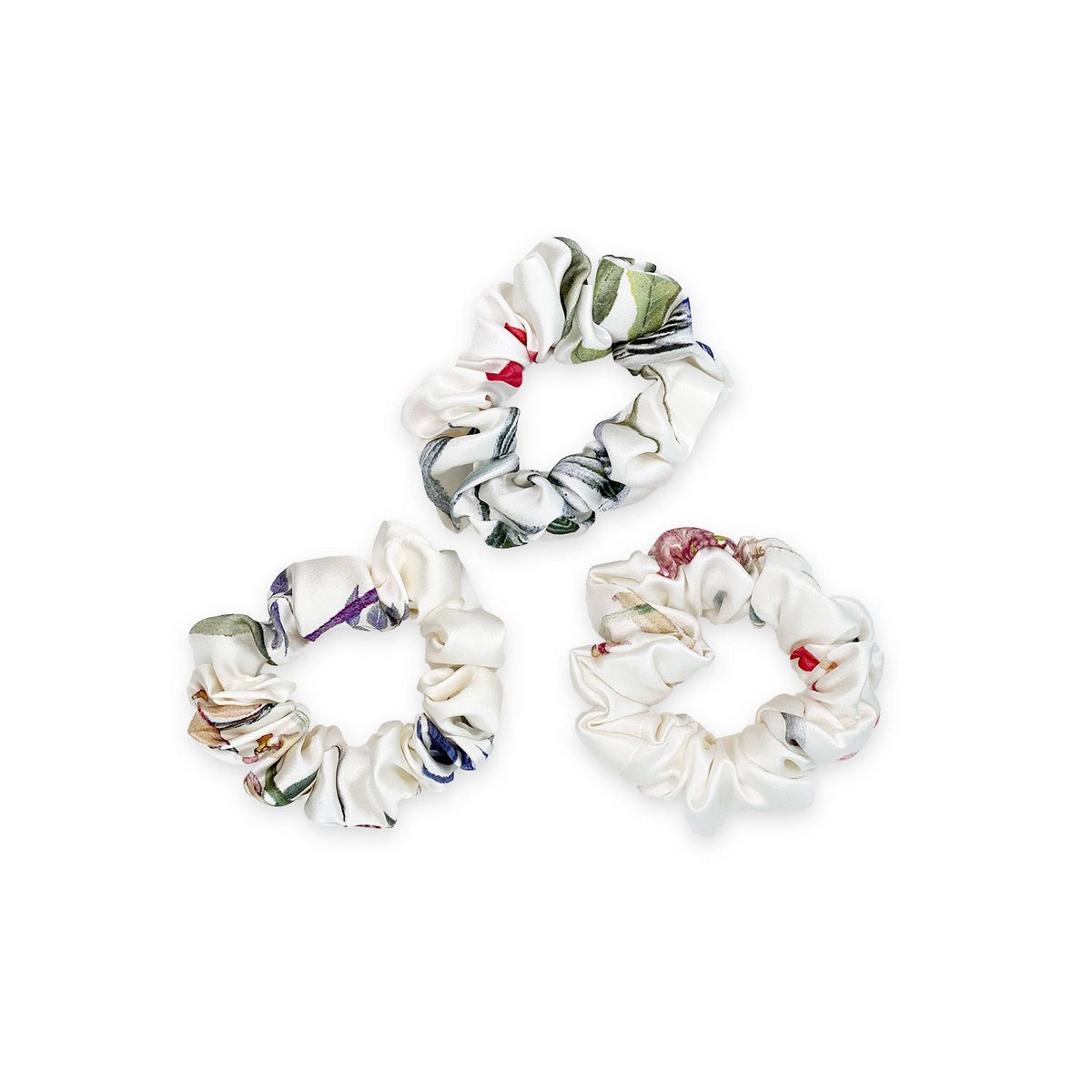 Conjunto de Coleteros de Seda Blanca con Estampado Botánico