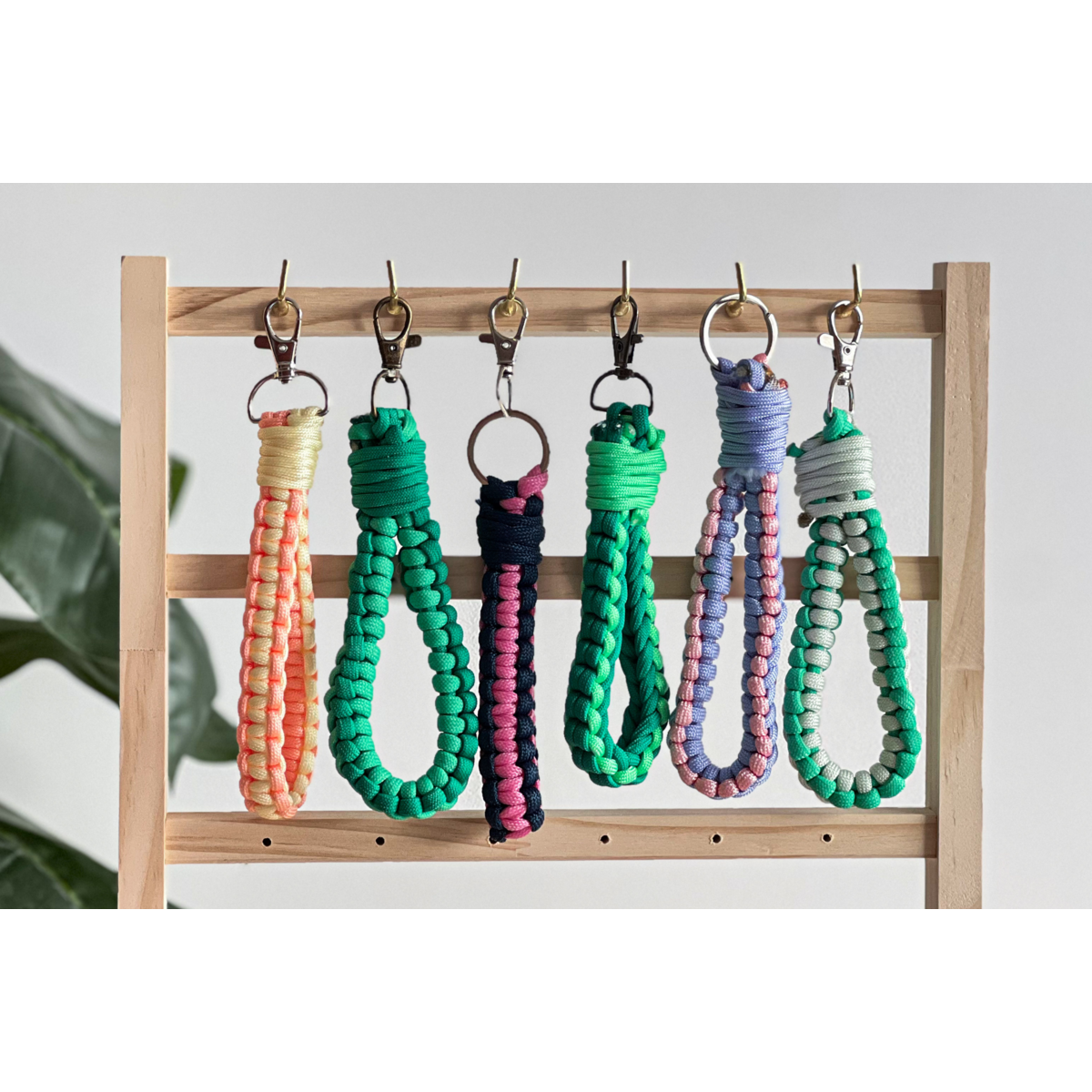 DIY pakket Macramé sleutelhanger (2 stuks)