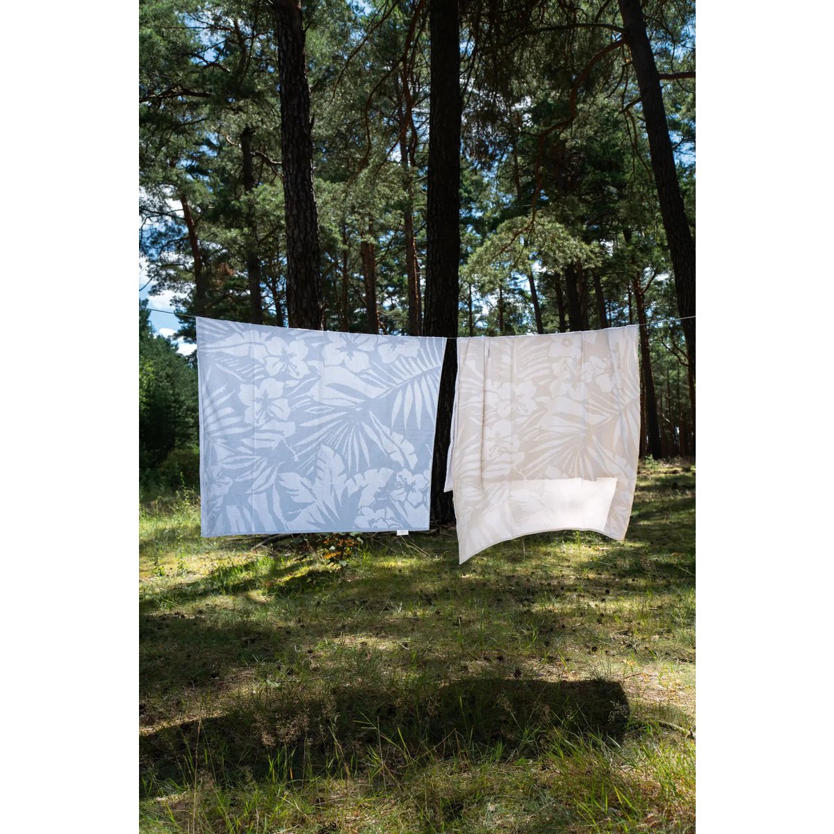 Jacquard Beach Towel - Jungle - Twee kleuren