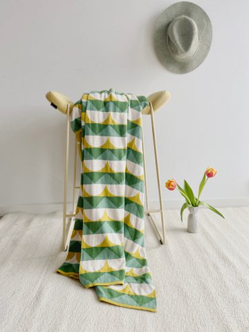 Toby Green Jacquard Throw – Soft Brushed Cotton