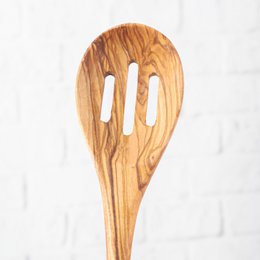 Cuillère à fentes faite à la main en bois d'olivier