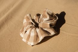 Scrunchie ternet beige - lille