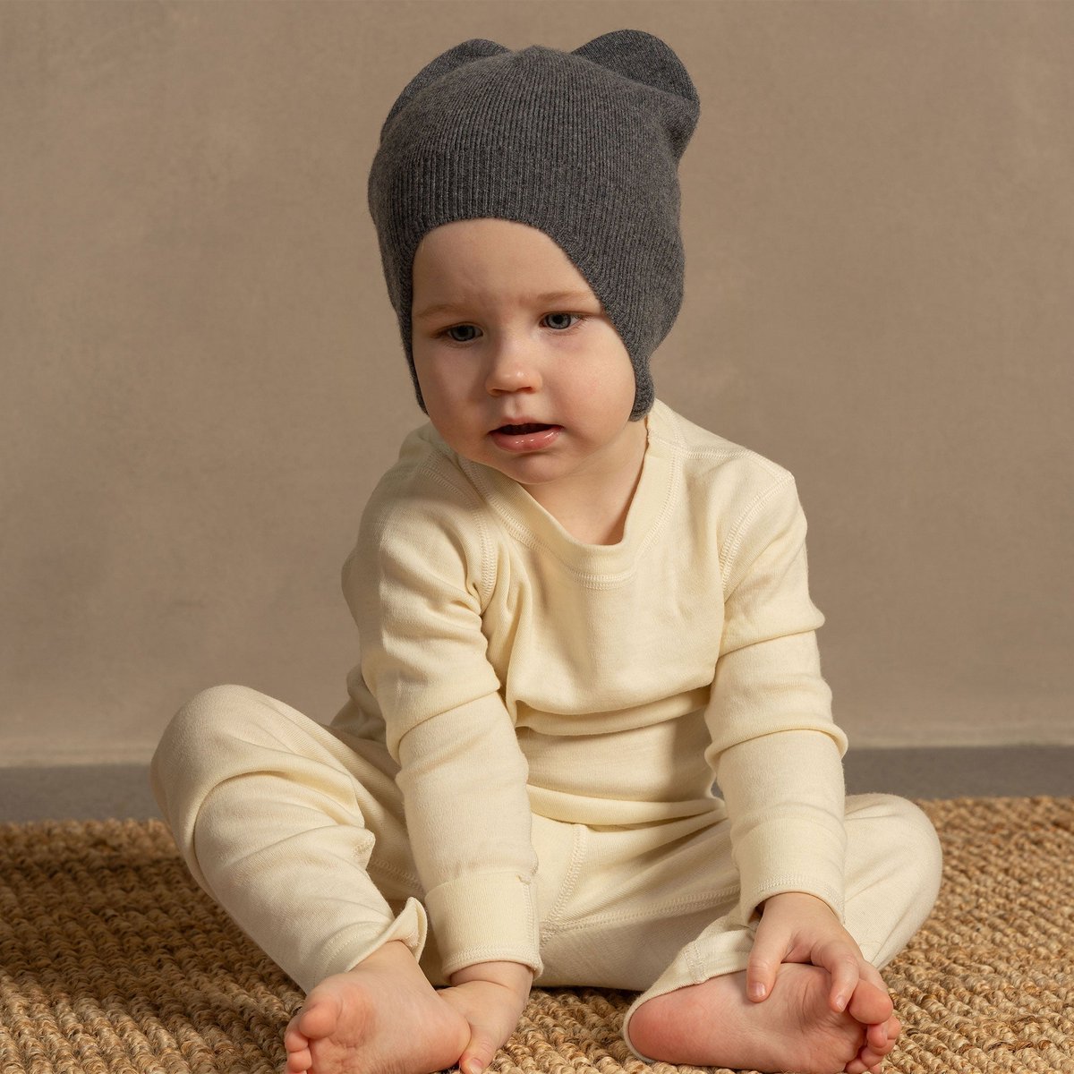Bonnet à oreillettes pour enfants tricoté en mérinos et cachemire