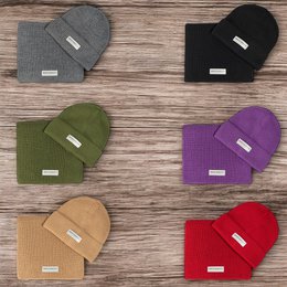 RB5004V | Sharp set and cap in a mixed Made in Italy wool shirt. Red color - single size