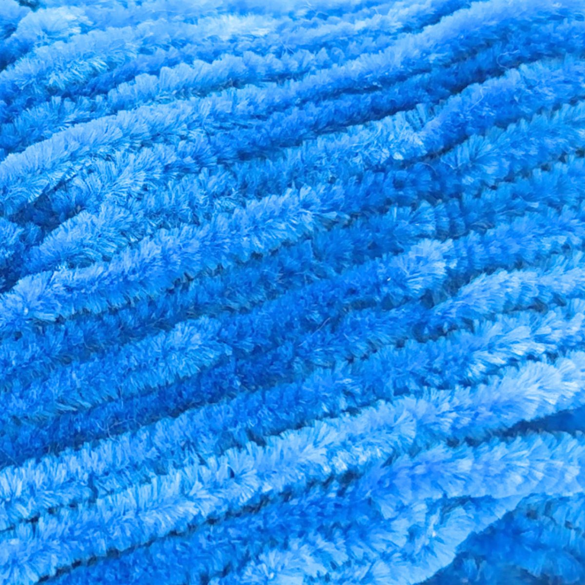 Sensy Velvet Slim Garn, Amigurumi Garn, 3,5 oz, 218 Yards, Gauge 3 Light