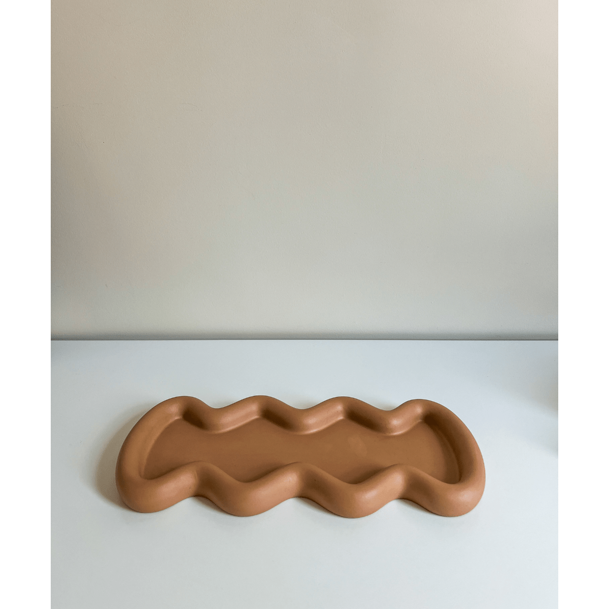 Welliges Tablett Butterscotch