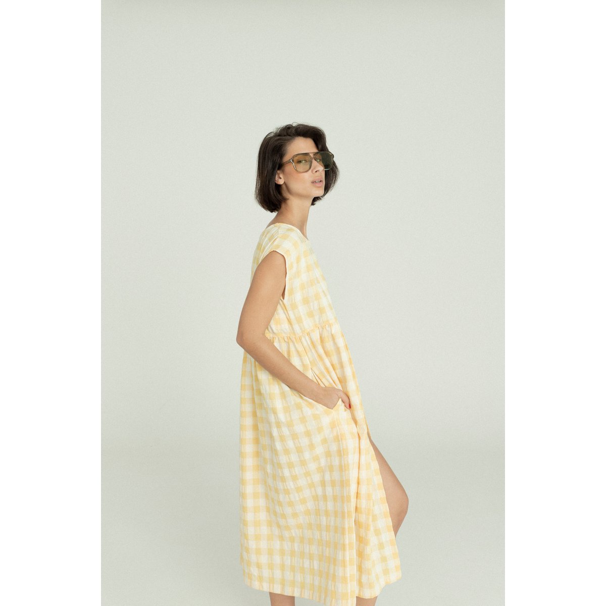 09h - Mid Squared Dress